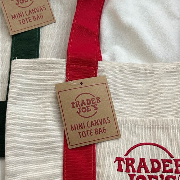 Trader Joe’s Mini Canvas Tote Bag Set - Red and Green “NWT” - Picture 2 of 5